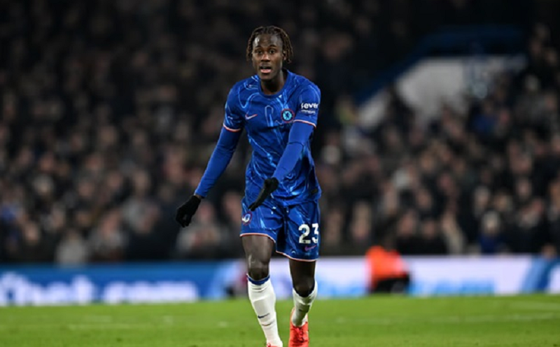 sa-sut-phong-do-chelsea-tiep-tuc-nhan-tin-set-danh-ve-tru-cot